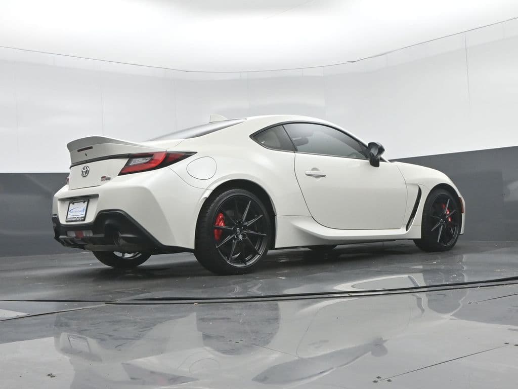 2025 Toyota GR86 Premium, photo 47 of 51