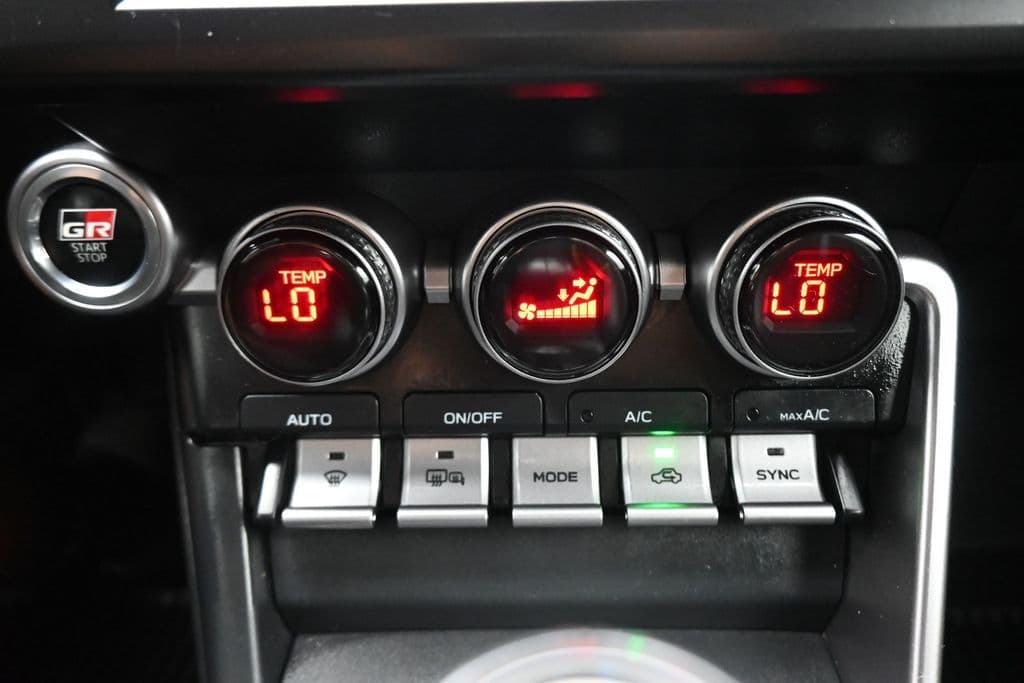 2025 Toyota GR86 Premium, photo 20 of 51