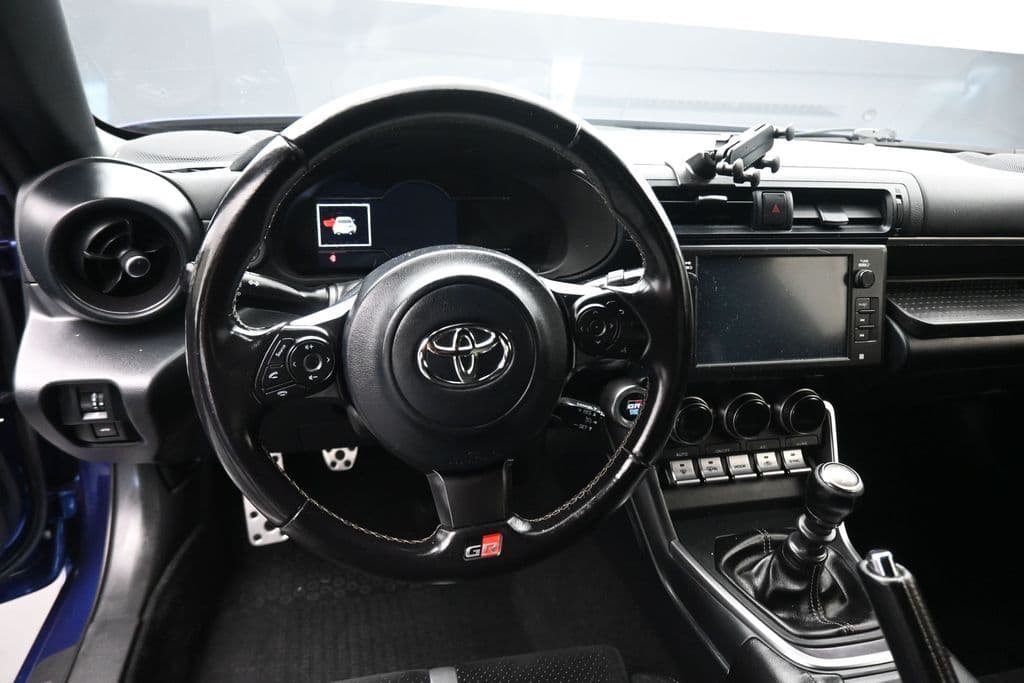 2022 Toyota GR86 Premium, photo 14 of 51