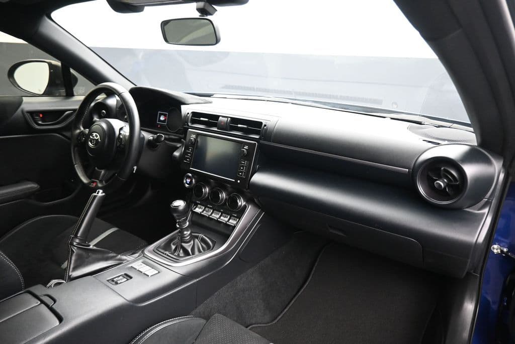 2025 Toyota GR86 Premium, photo 36 of 50