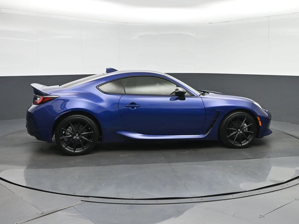 2025 Toyota GR86 Premium, photo 8 of 50