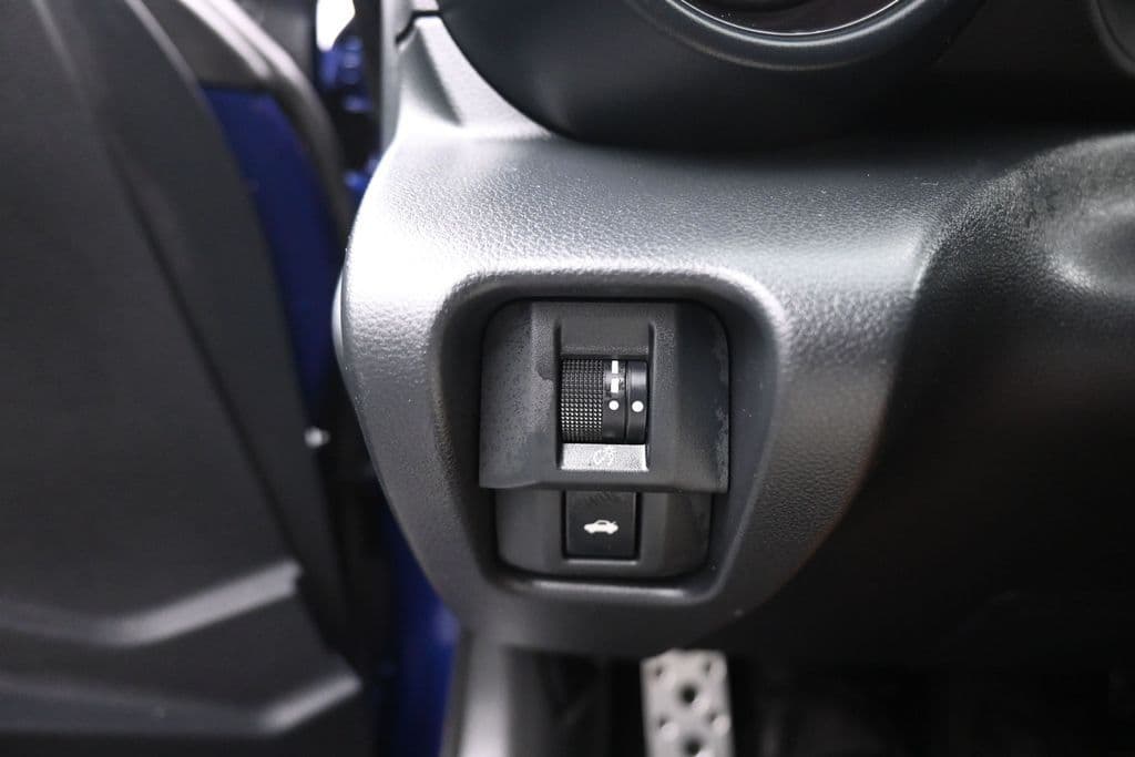 2025 Toyota GR86 Premium, photo 23 of 50