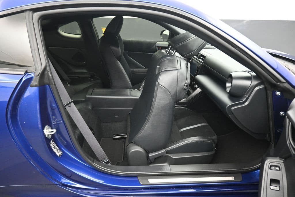 2025 Toyota GR86 Premium, photo 33 of 50
