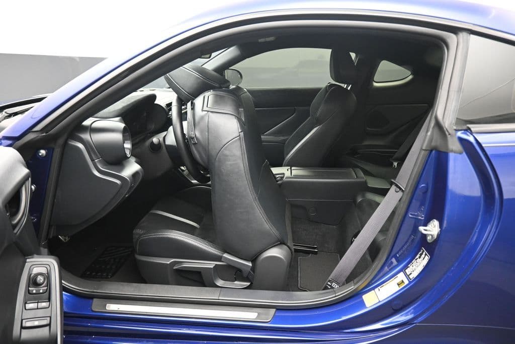 2025 Toyota GR86 Premium, photo 26 of 50