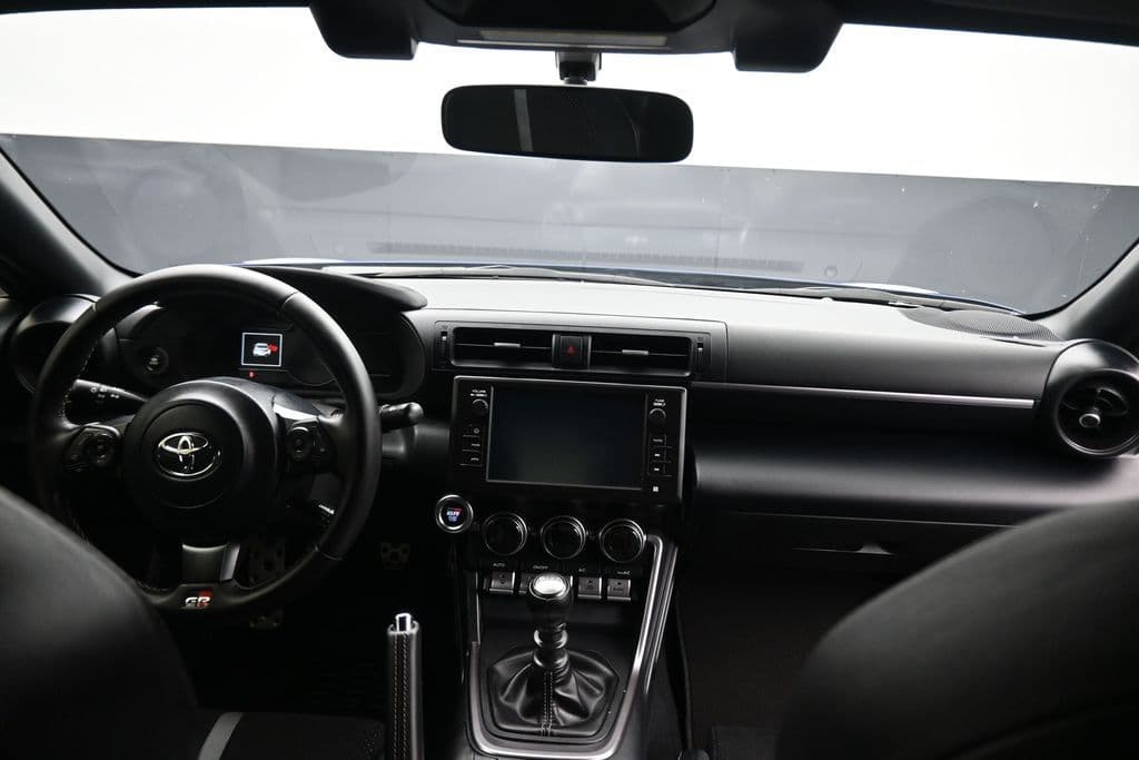 2025 Toyota GR86 Premium, photo 35 of 50