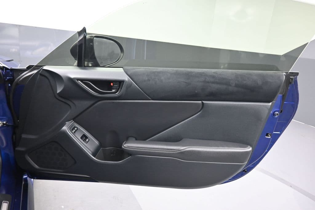 2025 Toyota GR86 Premium, photo 29 of 50