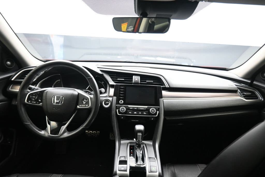 2019 Honda Civic Touring, photo 40 of 64