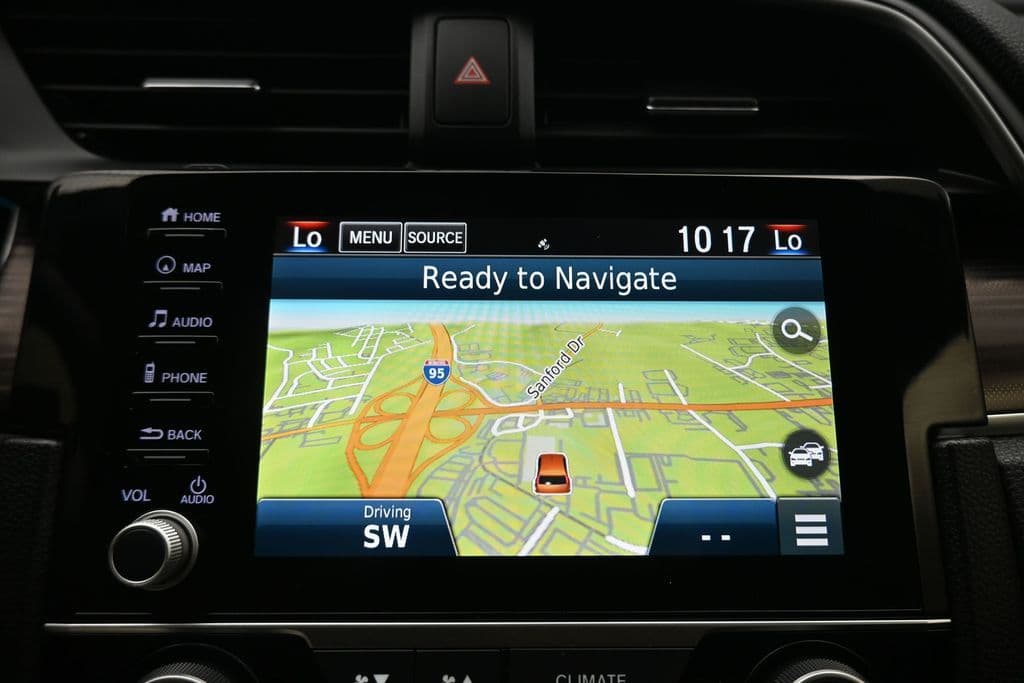 2019 Honda Civic Touring, photo 18 of 64