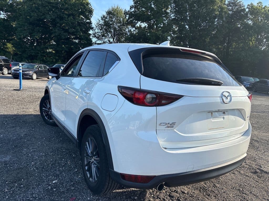 2019 Mazda CX-5 Touring, photo 4 of 7