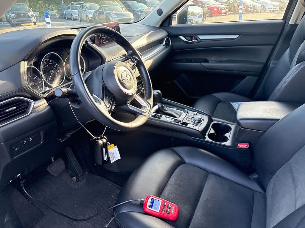 2019 Mazda CX-5 Touring, photo 6 of 7