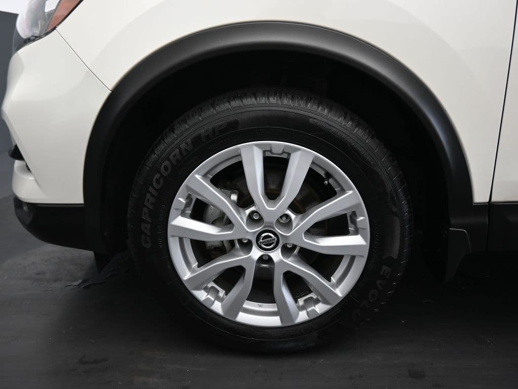 2022 Nissan Rogue Sport SV, photo 46 of 55