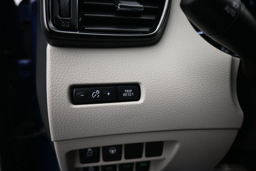 2022 Nissan Rogue Sport SL, photo 28 of 58