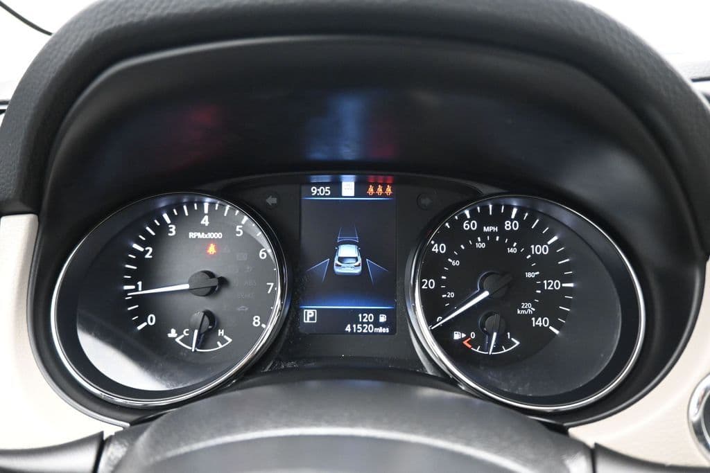 2022 Nissan Rogue Sport SL, photo 15 of 58