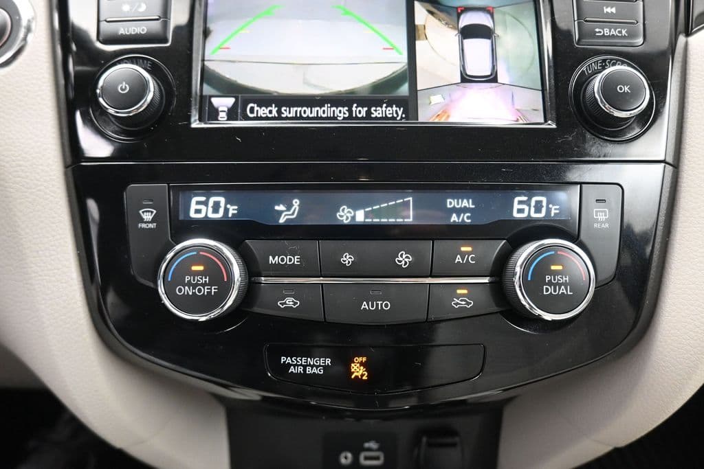2022 Nissan Rogue Sport SL, photo 22 of 58