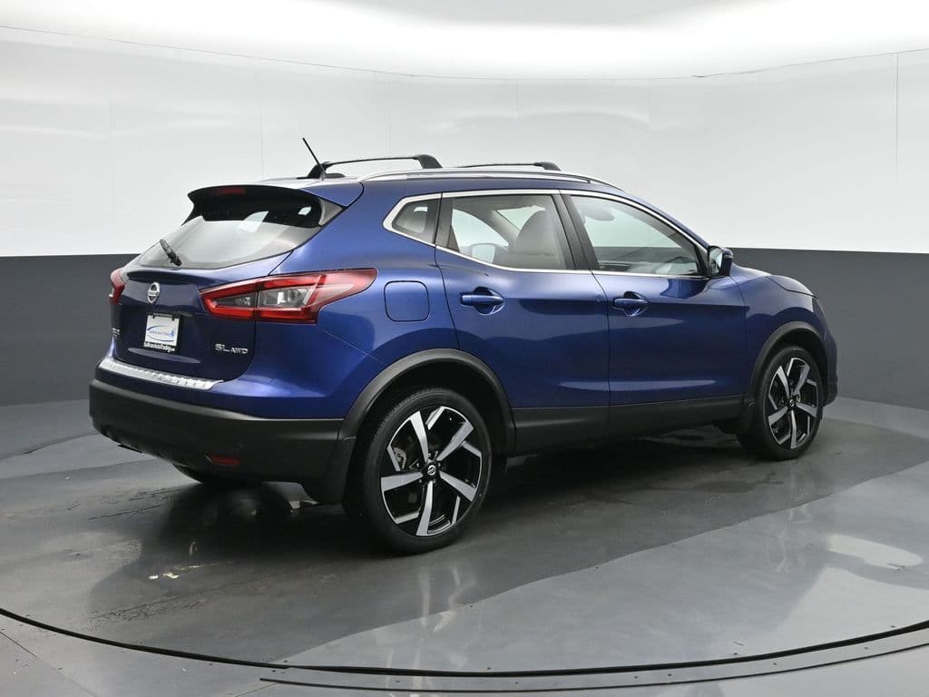 2022 Nissan Rogue Sport SL, photo 7 of 58