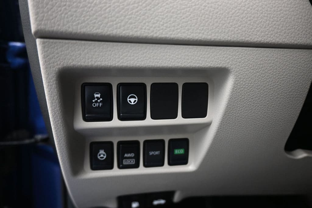 2022 Nissan Rogue Sport SL, photo 29 of 58
