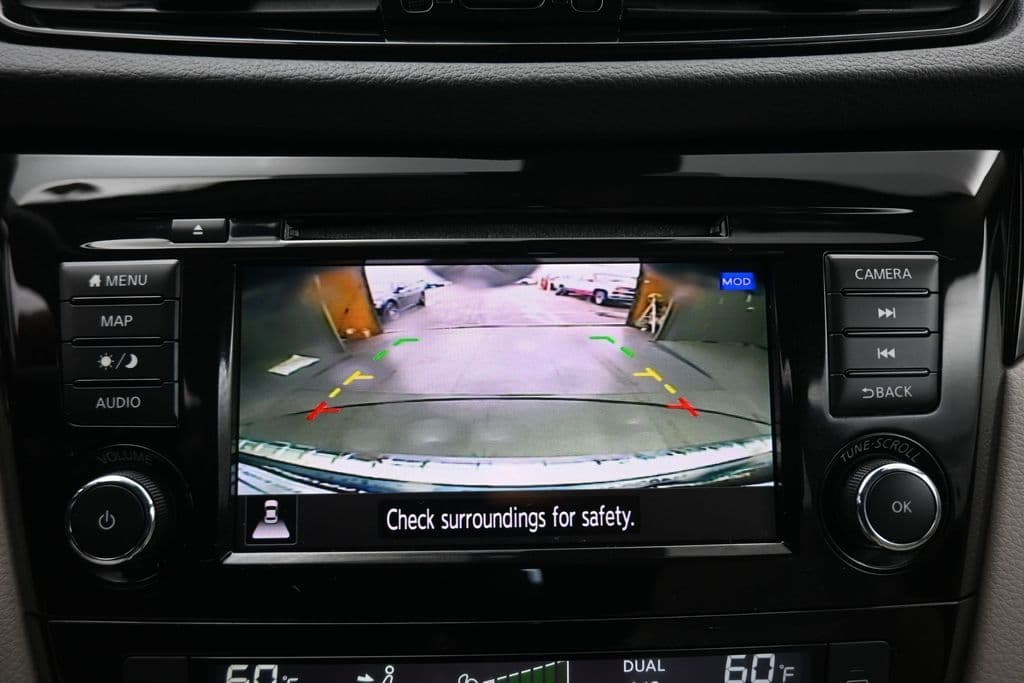 2022 Nissan Rogue Sport SL, photo 21 of 58