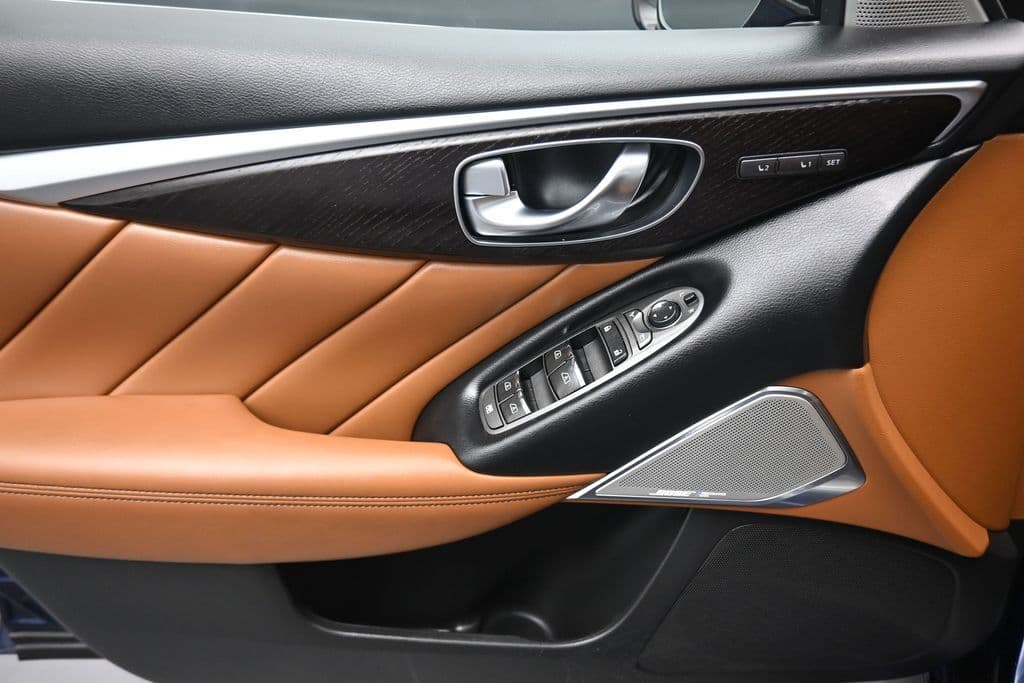 2021 INFINITI Q50 3.0t Signature Edition, photo 10 of 63