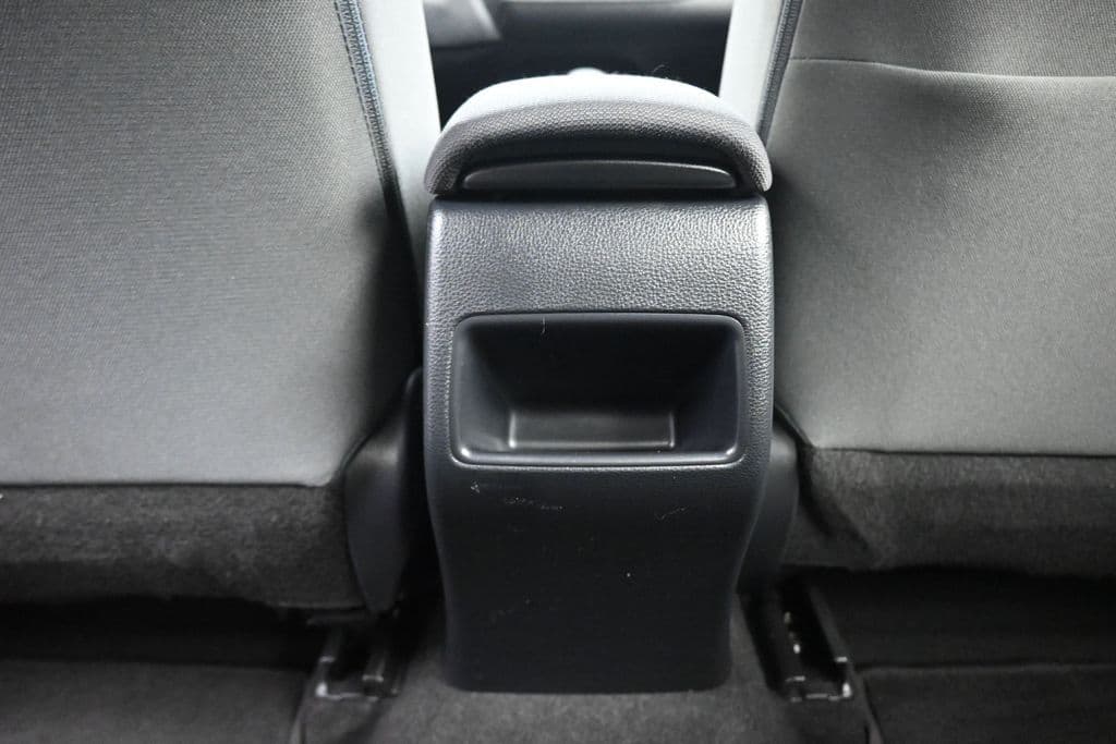 2021 Toyota Corolla LE, photo 32 of 55