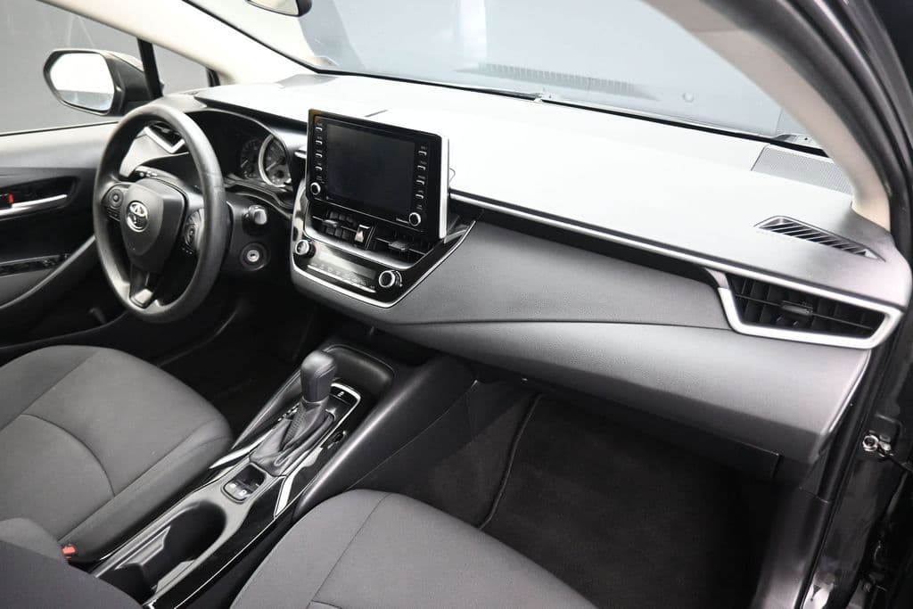 2021 Toyota Corolla LE, photo 40 of 55