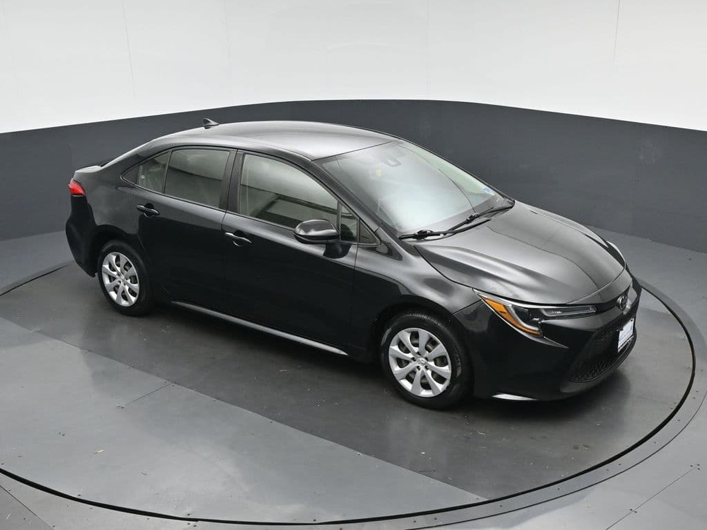 2021 Toyota Corolla LE, photo 52 of 55