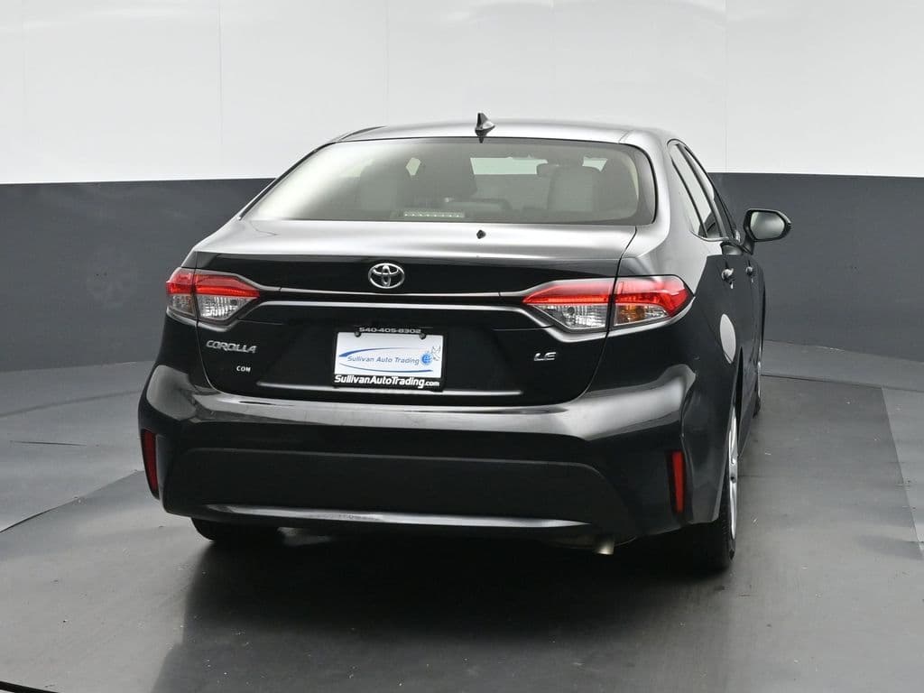 2021 Toyota Corolla LE, photo 6 of 55