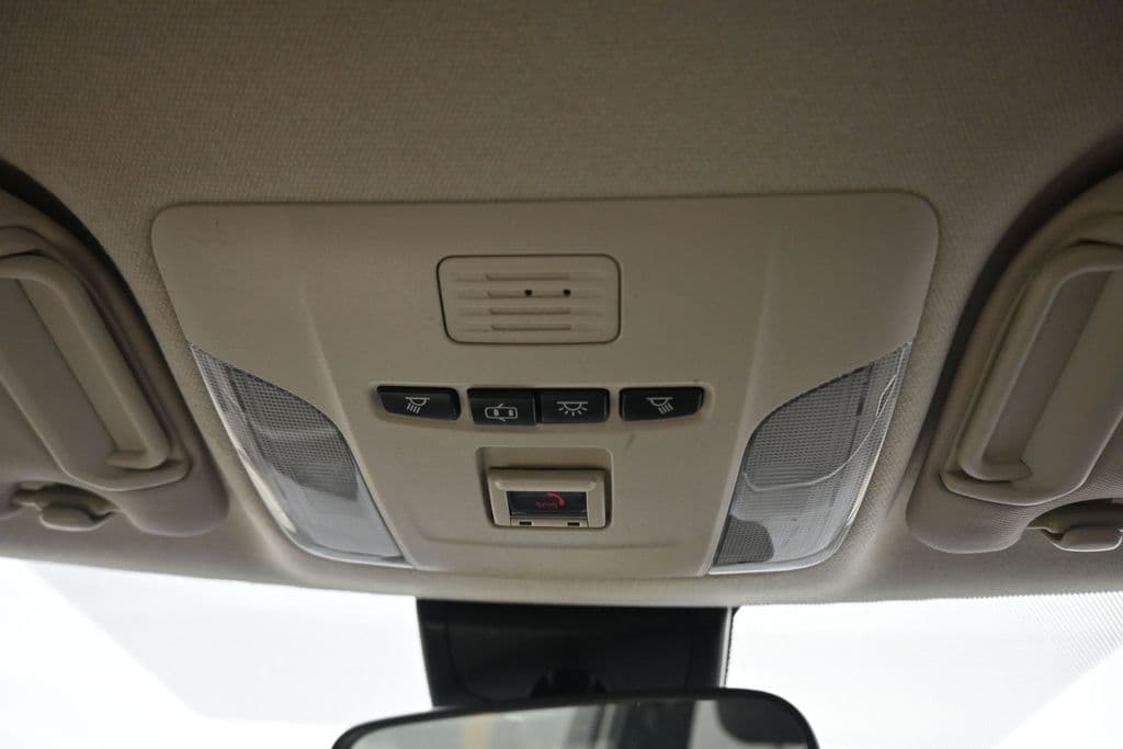 2021 Toyota Corolla LE, photo 23 of 55