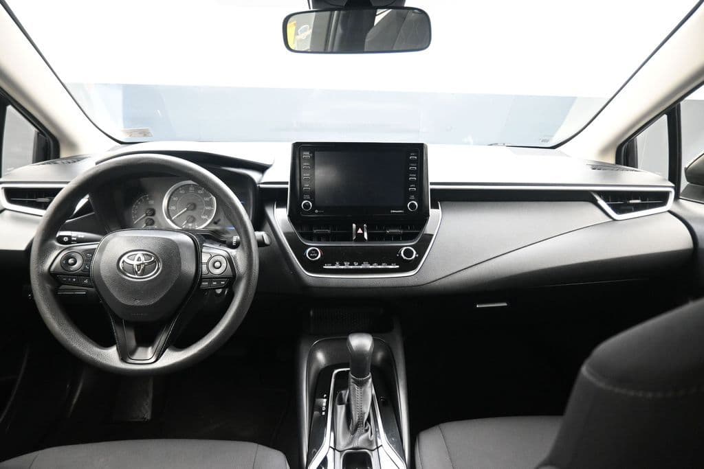 2021 Toyota Corolla LE, photo 36 of 55