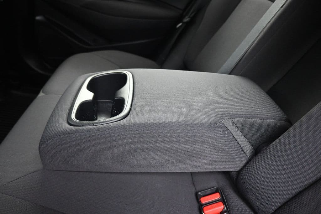 2021 Toyota Corolla LE, photo 31 of 55
