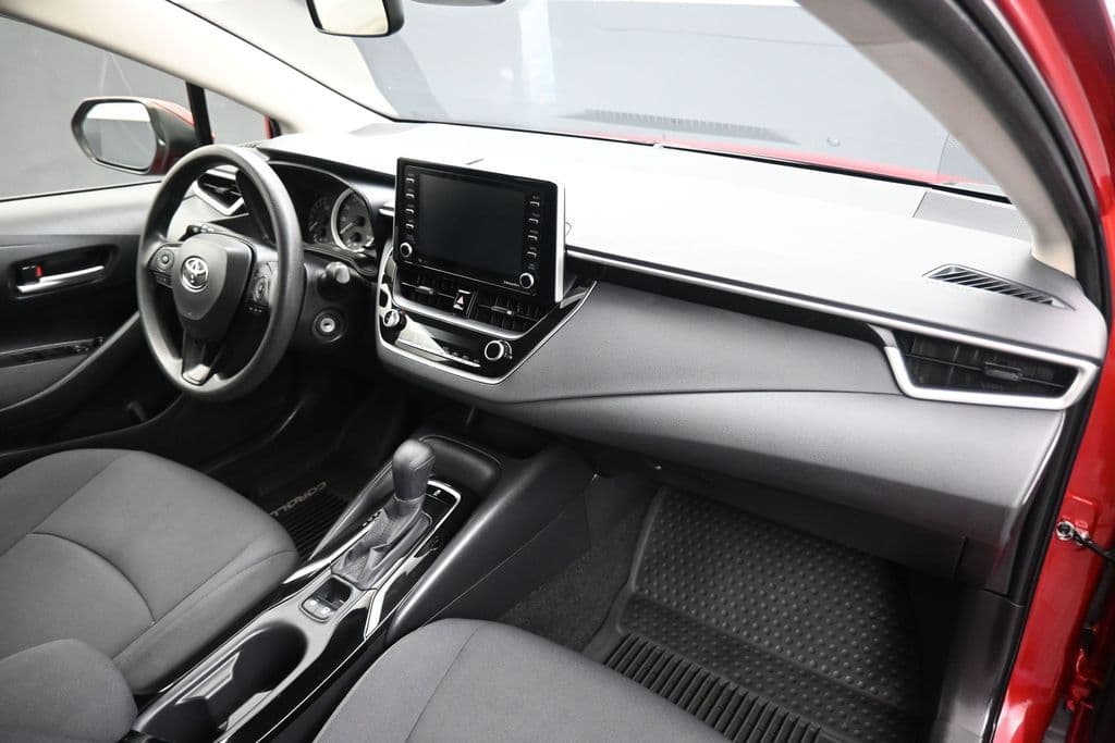 2021 Toyota Corolla LE, photo 40 of 55