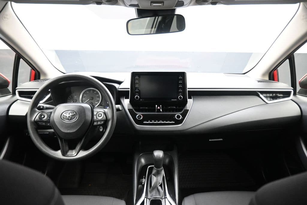 2021 Toyota Corolla LE, photo 36 of 55