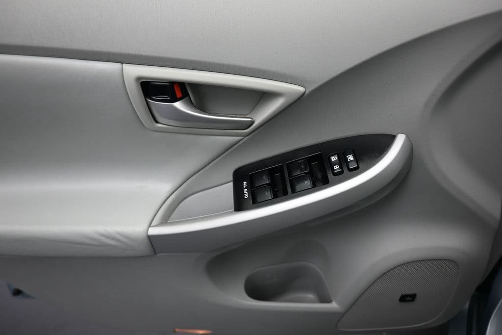 2012 Toyota Prius Four, photo 10 of 51