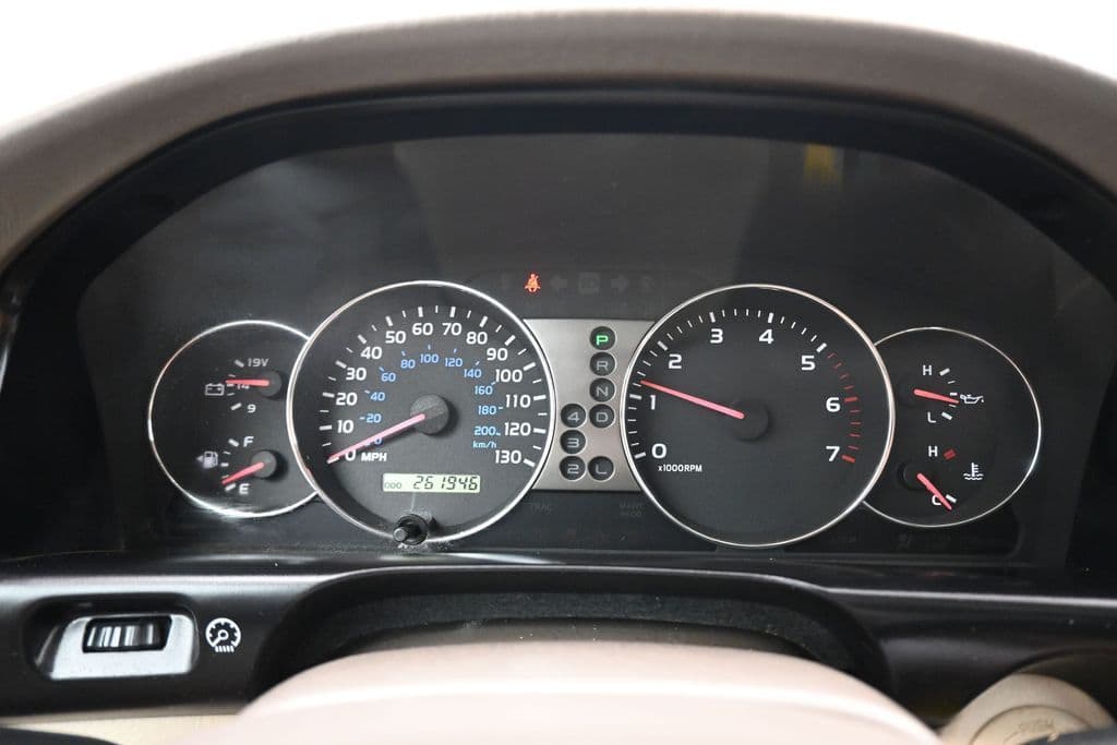 2004 Toyota Land Cruiser Base, photo 15 of 57