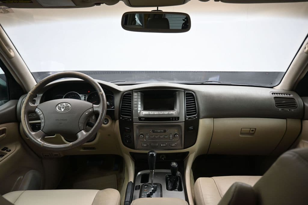 2004 Toyota Land Cruiser Base, photo 36 of 57
