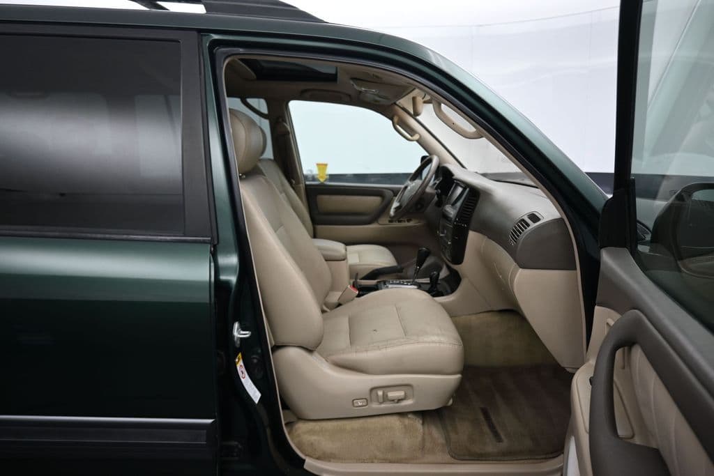 2004 Toyota Land Cruiser Base, photo 40 of 57