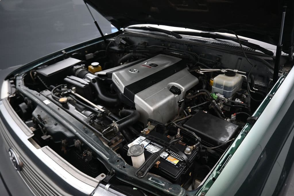 2004 Toyota Land Cruiser Base, photo 47 of 57
