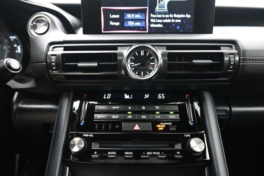 2023 Lexus IS 350 F SPORT, photo 19 of 58