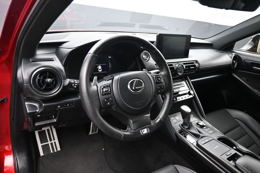 2023 Lexus IS 350 F SPORT, photo 13 of 58