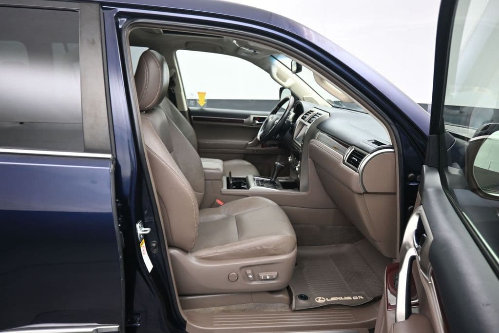 2019 Lexus GX 460, photo 51 of 65