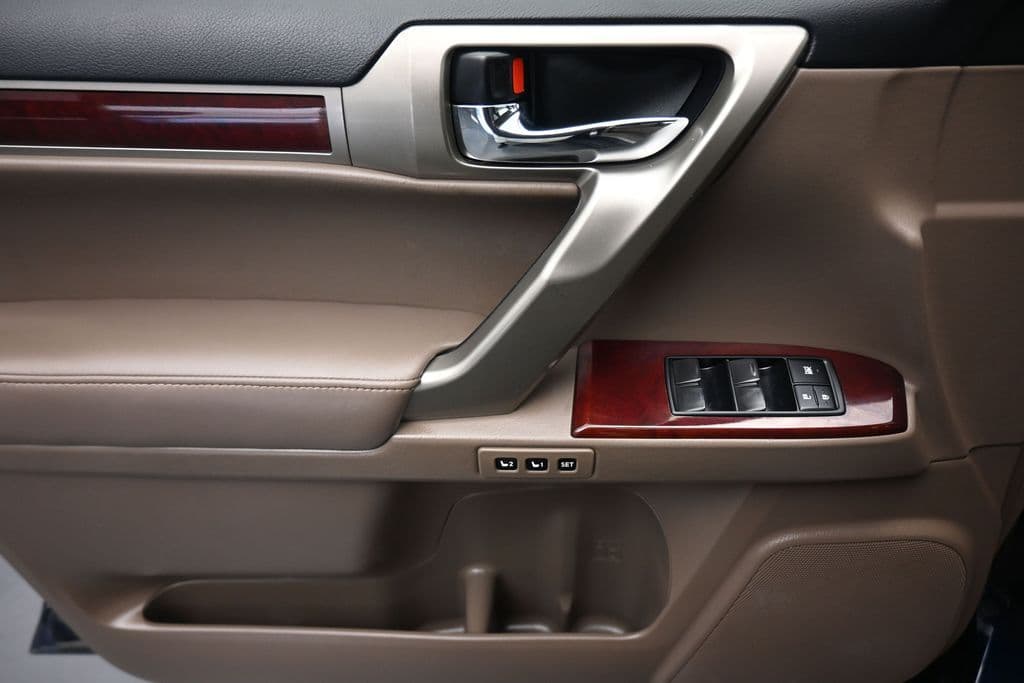 2019 Lexus GX 460, photo 10 of 65