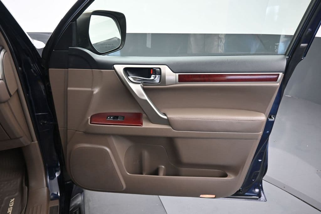 2019 Lexus GX 460, photo 49 of 65