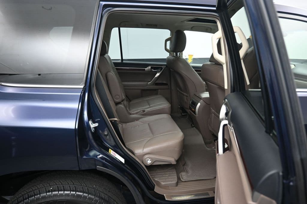 2019 Lexus GX 460, photo 43 of 65