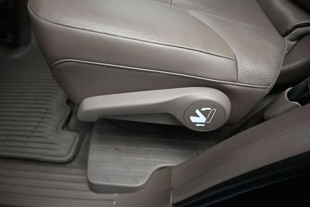 2019 Lexus GX 460, photo 34 of 65