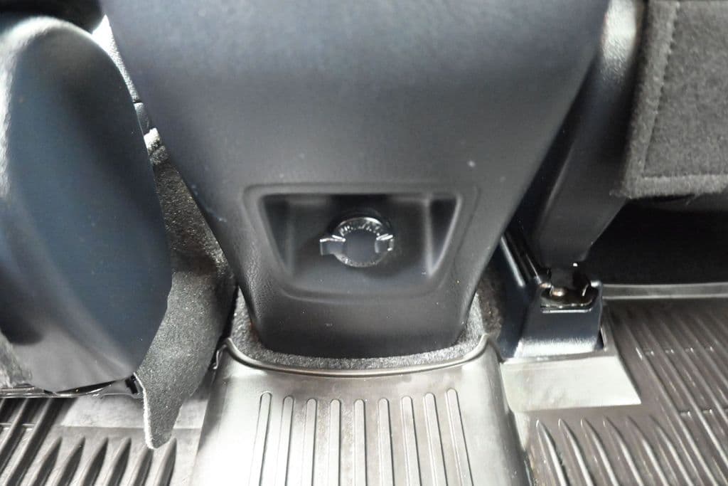 2018 Toyota RAV4 Hybrid Limited, photo 36 of 62