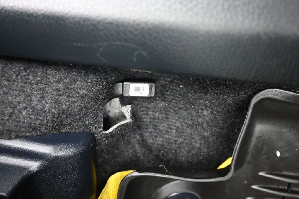2018 Toyota RAV4 Hybrid Limited, photo 29 of 62