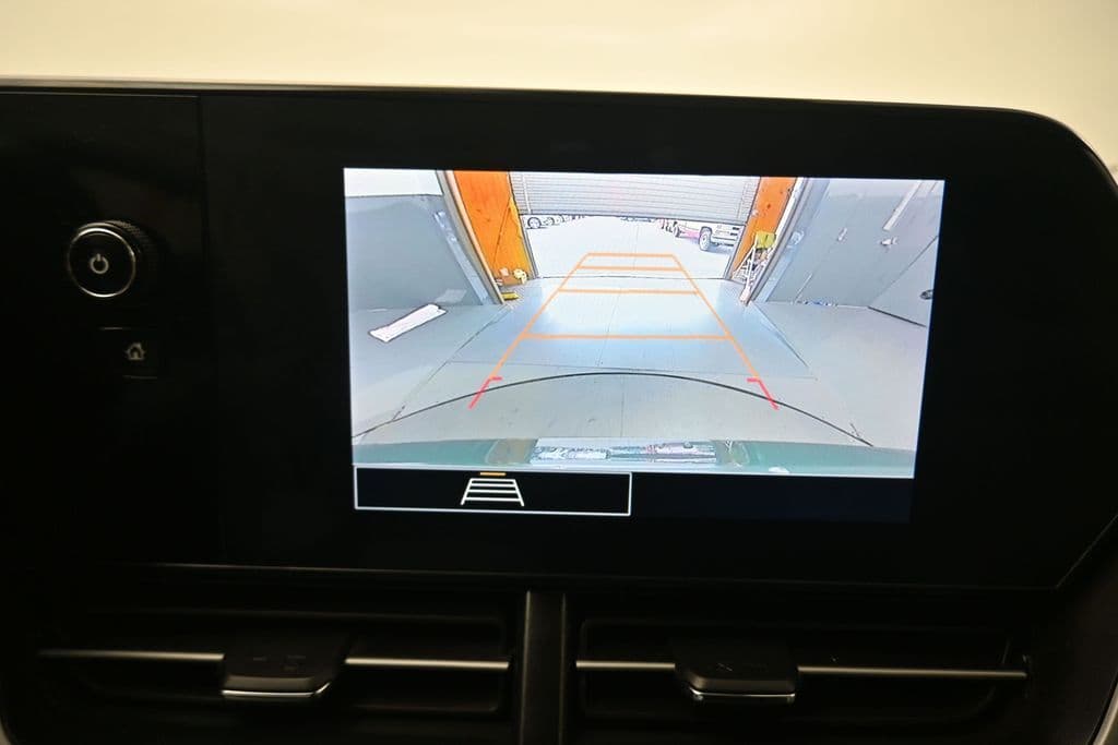 2025 Chevrolet Trax LS, photo 16 of 51