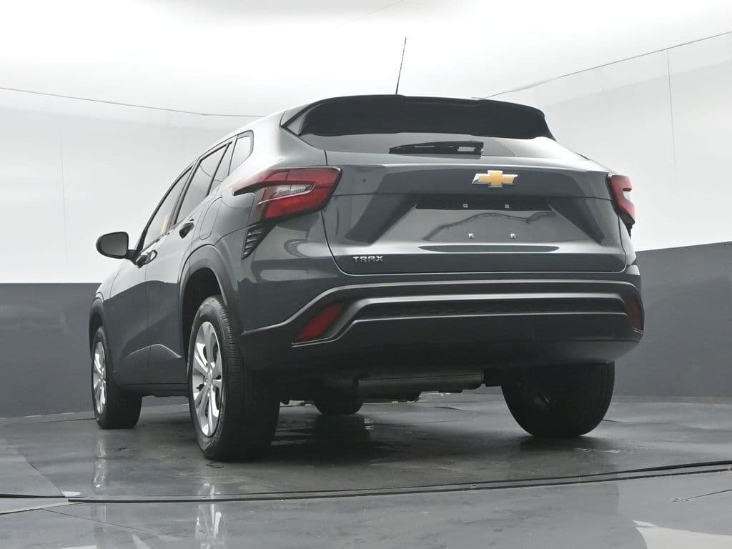 2025 Chevrolet Trax LS, photo 46 of 51