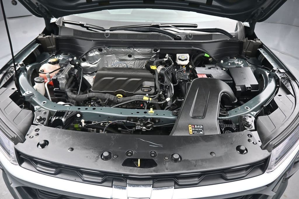 2025 Chevrolet Trax LS, photo 40 of 51