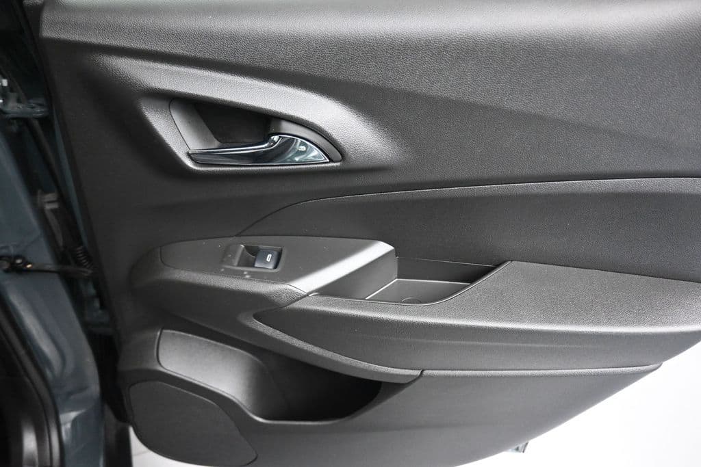 2025 Chevrolet Trax LS, photo 30 of 51