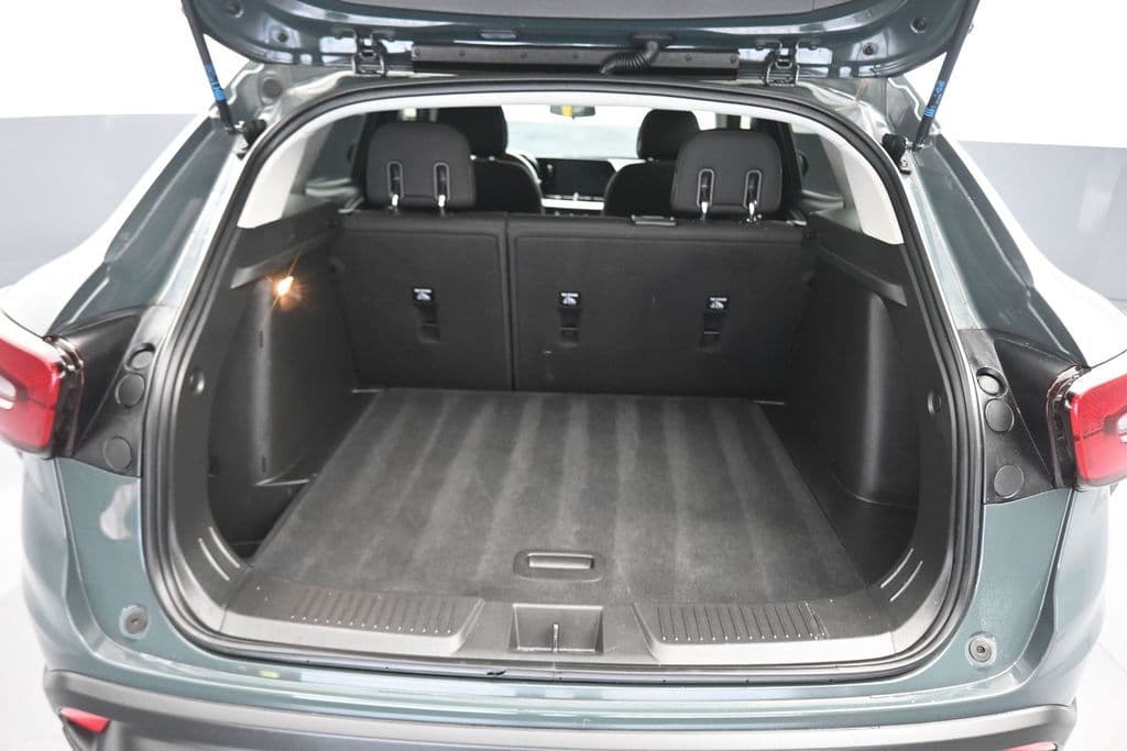 2025 Chevrolet Trax LS, photo 37 of 51